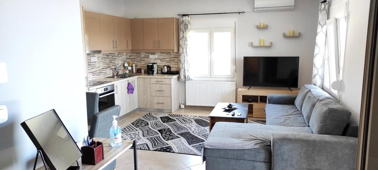 Apartamento Spiros - Full Renovated House 2022 Mármaron Exterior foto